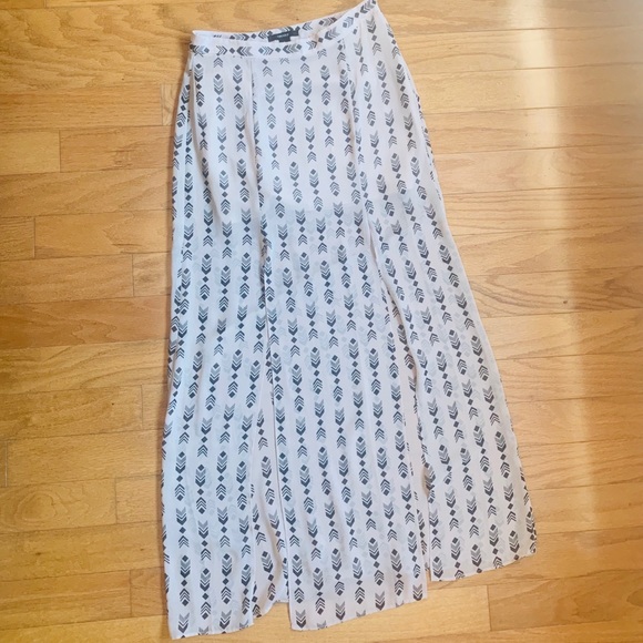Forever 21 split skirt - Picture 1 of 5